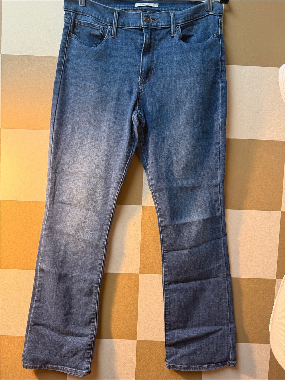 Levi's Straight-Leg Women's Jeans in Faded Blue